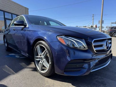 Used 2019 Mercedes-Benz E 300 4MATIC w/ Premium 1 Package image 3