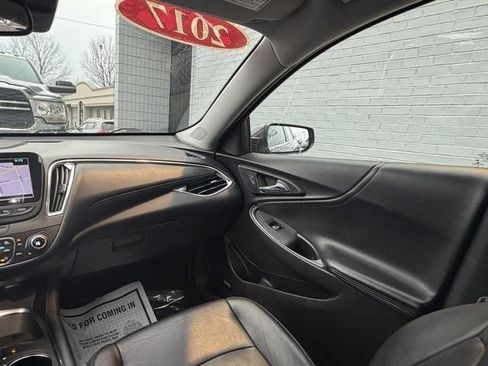 Used 2017 Chevrolet Malibu Hybrid w/ Leather Package image 27