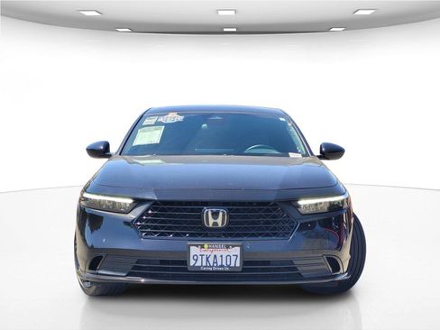 Used 2025 Honda Accord Sport image 4