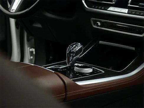 Used 2023 BMW X5 M50i w/ Executive Package image 38