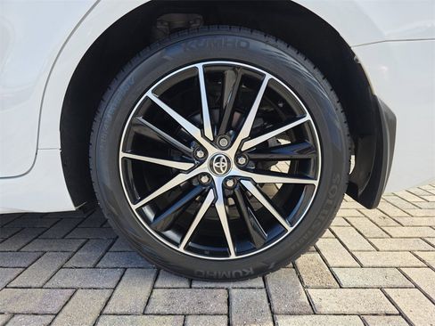 Used 2022 Toyota Camry SE image 19