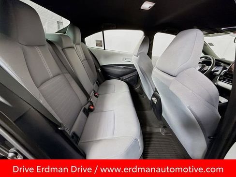 Certified 2025 Toyota Corolla SE image 28