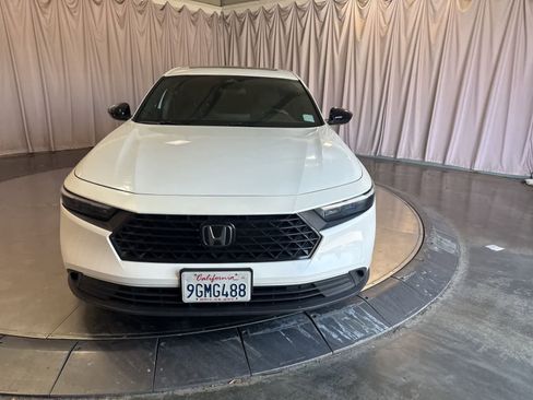Used 2023 Honda Accord Sport image 2