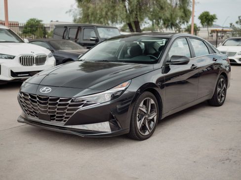 Used 2021 Hyundai Elantra SEL w/ Convenience + Premium Package FWD image 1