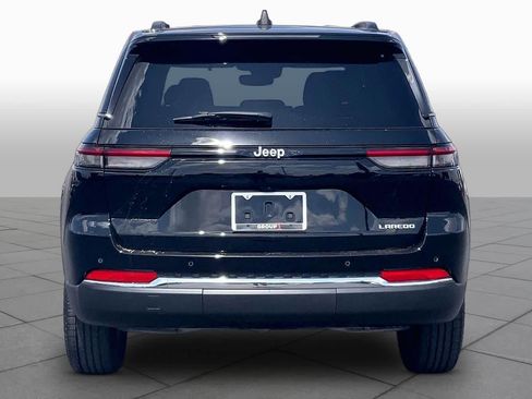Used 2024 Jeep Grand Cherokee Laredo RWD image 5