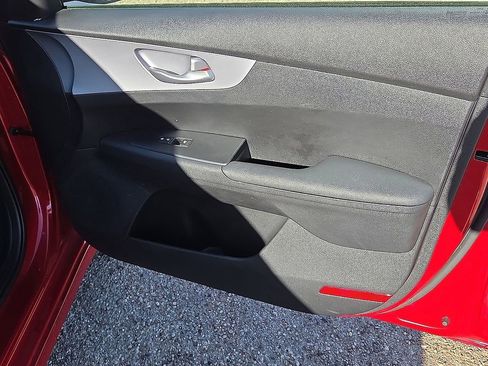 Used 2024 Kia Forte LXS image 12