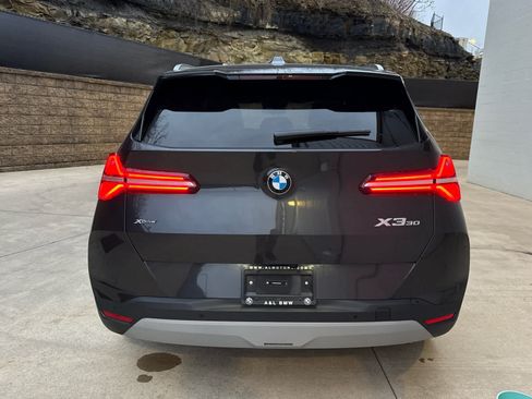 Used 2026 BMW X3 xDrive30i w/ Convenience Package AWD/4WD image 4