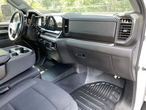 Used 2024 Chevrolet Silverado 2500 LT AWD/4WD image 49