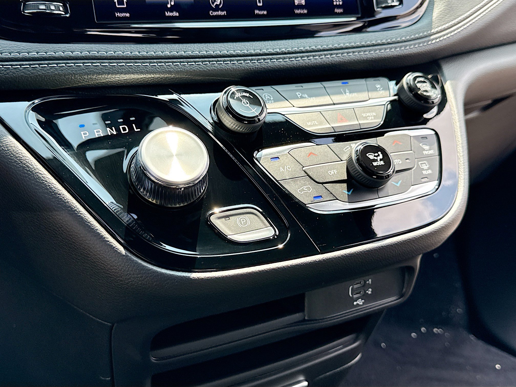 New 2027 Chrysler Pacifica Select FWD image 12