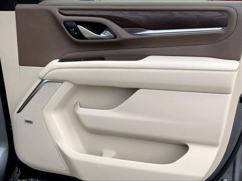 Used 2021 GMC Yukon Denali w/ Denali Premium Package image 21