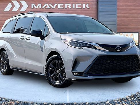 Used 2024 Toyota Sienna XSE w/ XSE Plus Package AWD/4WD image 1