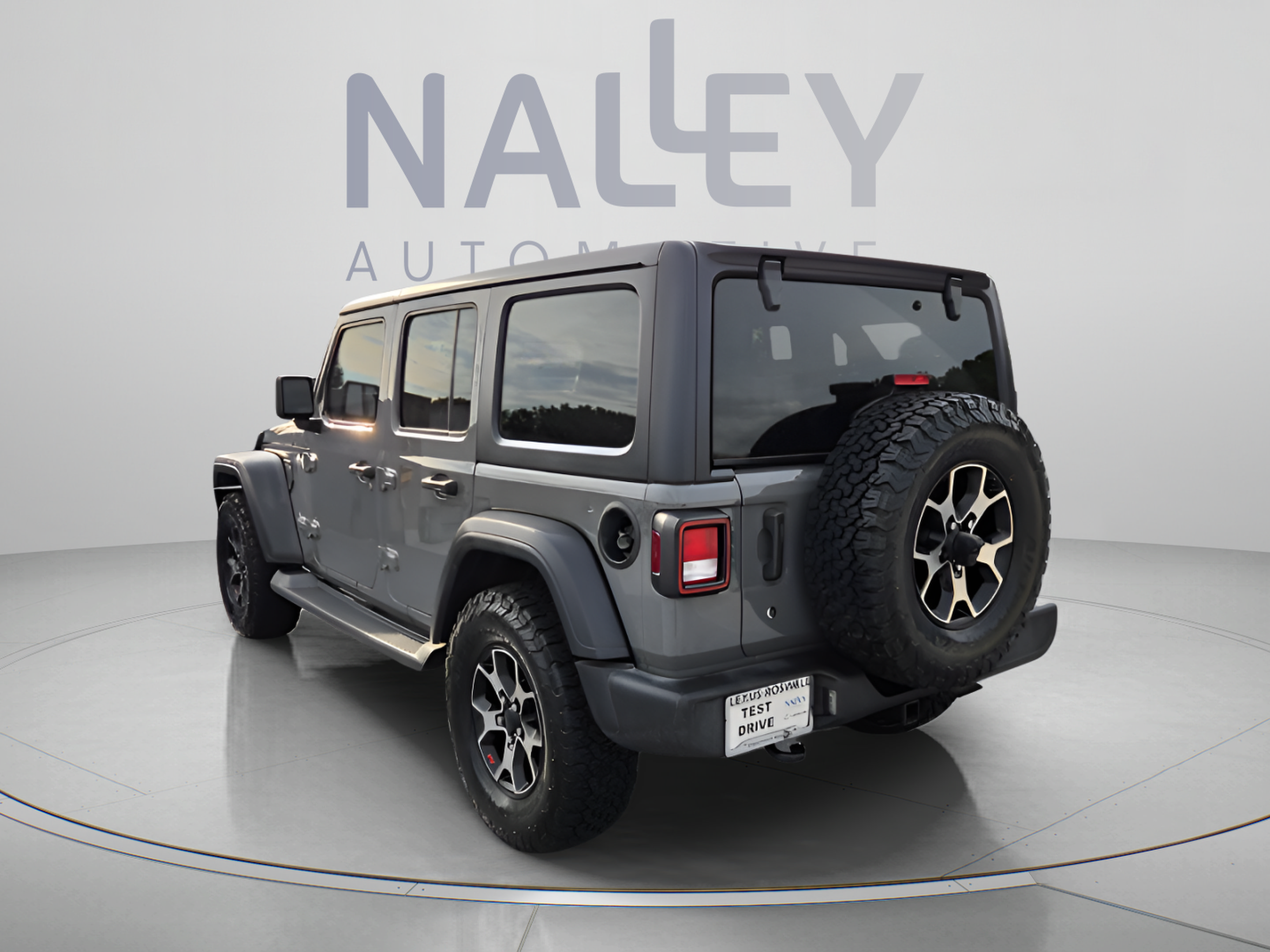 Used 2018 Jeep Wrangler Unlimited Sport S AWD/4WD image 3