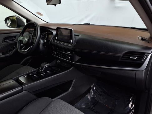 Used 2021 Nissan Rogue S image 22