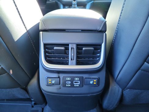 Certified 2025 Subaru Outback Limited image 12