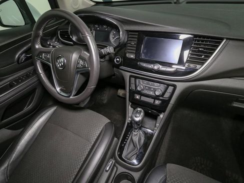 Used 2022 Buick Encore Preferred w/ Safety Package image 16