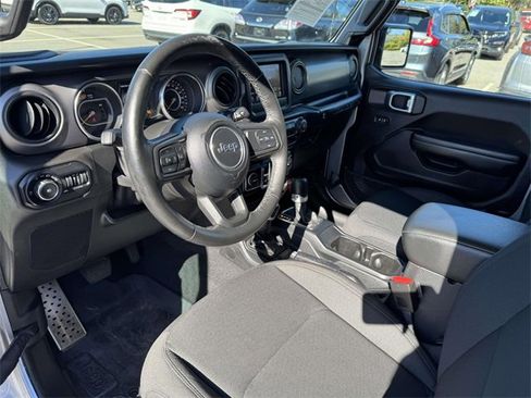 Used 2021 Jeep Wrangler Sport S image 11