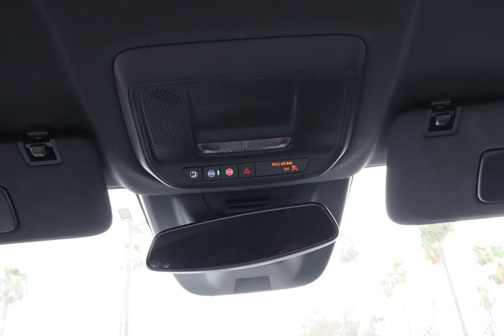 Used 2026 Chevrolet Equinox EV LT FWD image 34