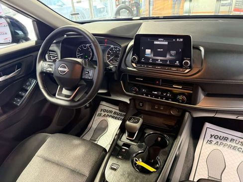 Used 2026 Nissan Rogue SV image 46