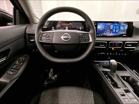 New 2026 Nissan Sentra SV w/ SV Convenience Package FWD image 22