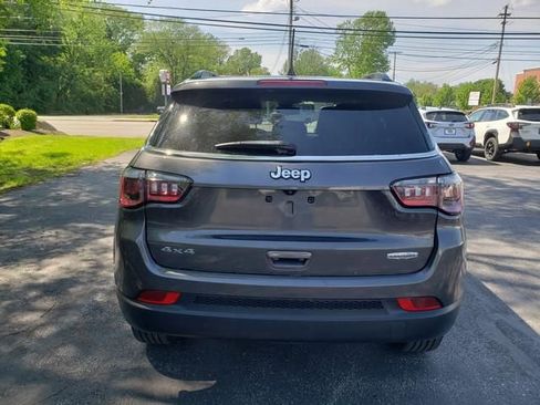 Used 2022 Jeep Compass Latitude AWD/4WD image 4
