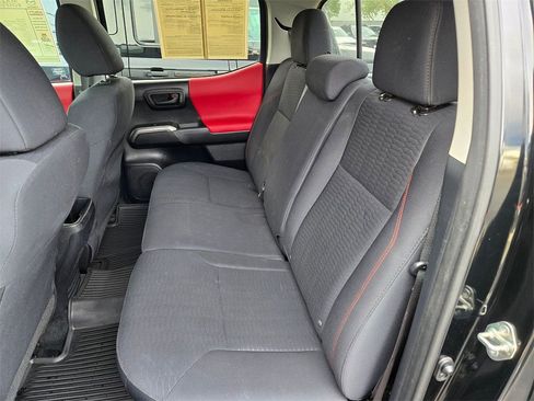 Used 2019 Toyota Tacoma SR5 image 10