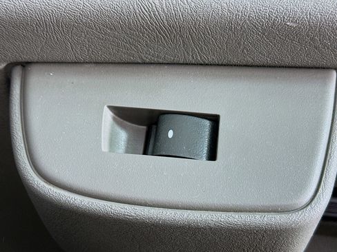 Used 2023 Chevrolet Express 3500 LS image 24