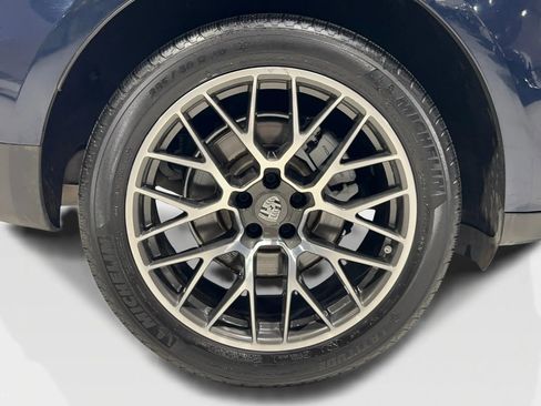 Used 2017 Porsche Macan S image 45