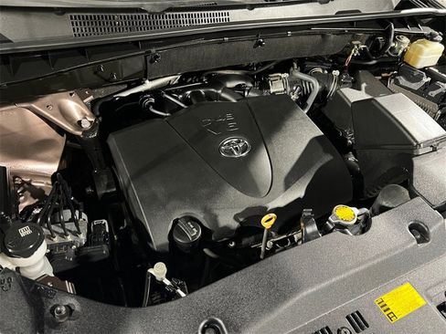 Used 2017 Toyota Highlander Limited image 45