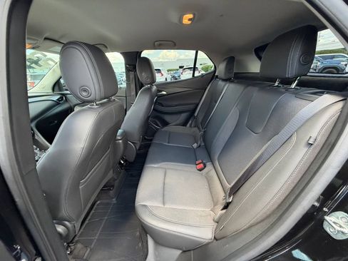 Certified 2023 Buick Encore GX Preferred FWD image 29