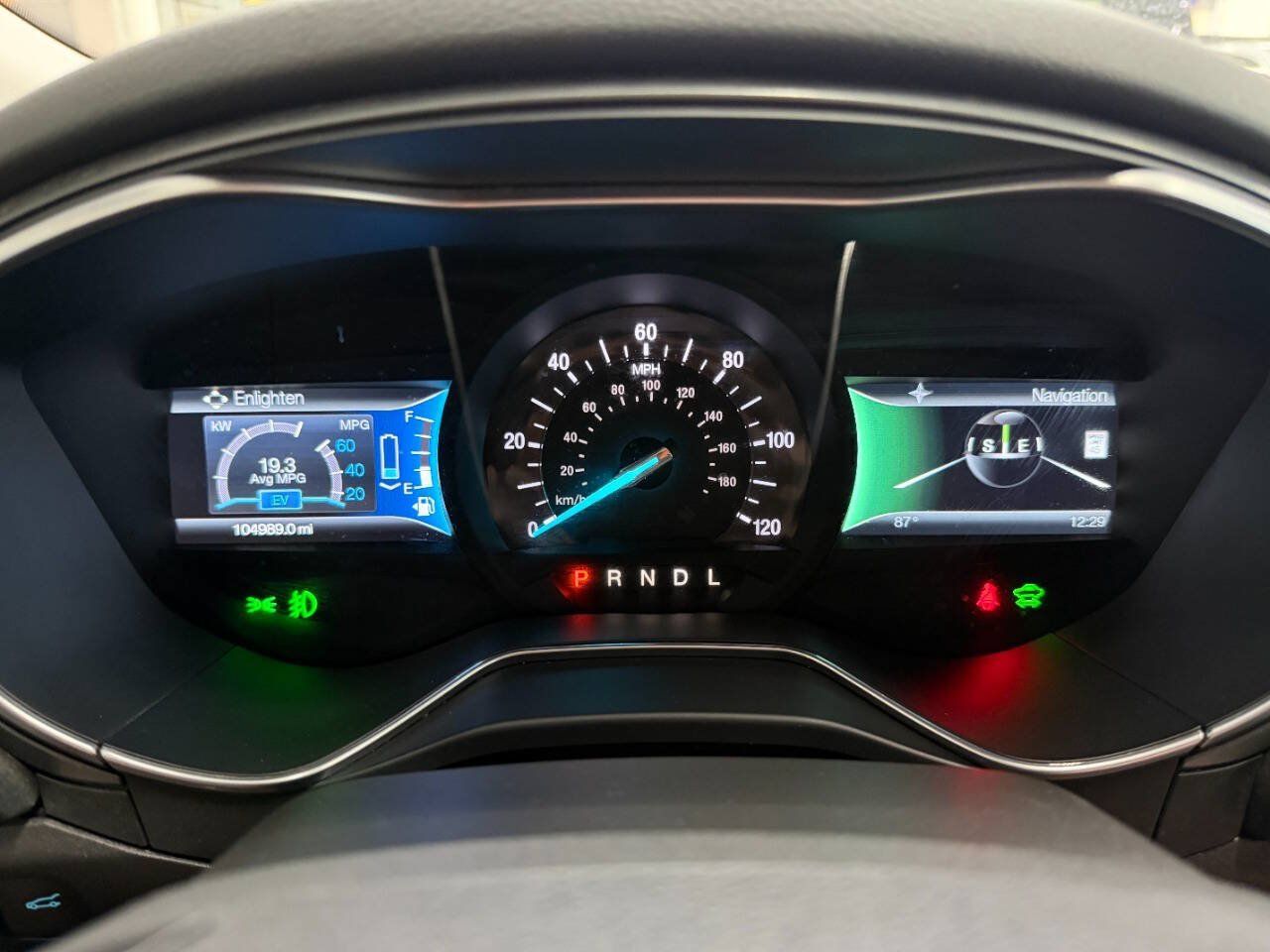 Used 2014 Ford Fusion Titanium FWD image 25