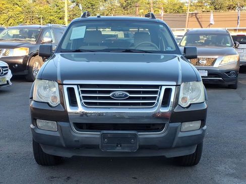 Used 2008 Ford Explorer Sport Trac XLT image 2