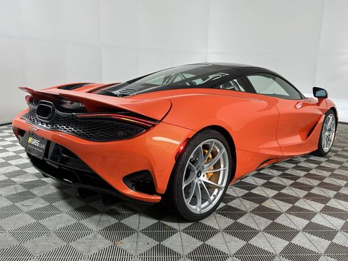 Used 2024 McLaren 750S image 8