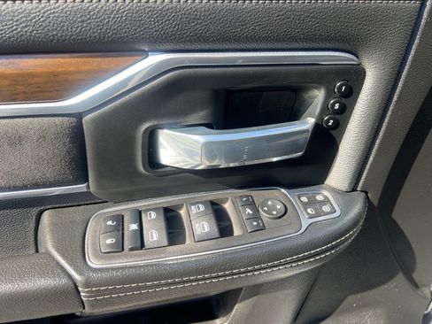 Used 2024 RAM 2500 Laramie AWD/4WD image 28