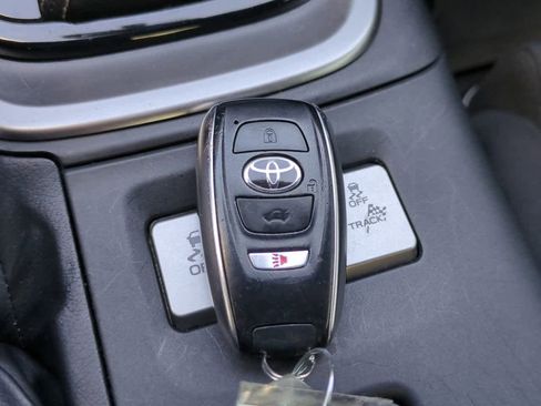 Used 2022 Toyota GR86 RWD image 25