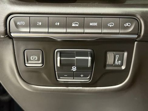 Used 2023 Cadillac Escalade ESV Sport Platinum image 38