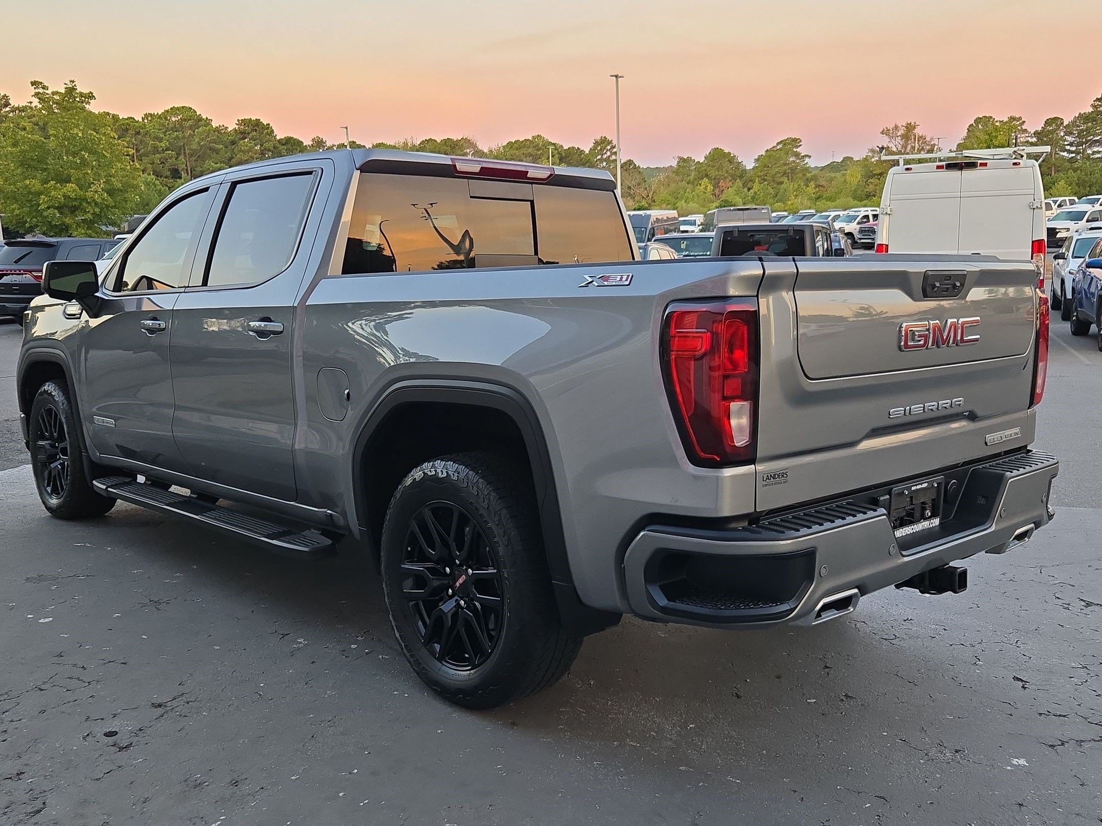 Used 2023 GMC Sierra 1500 Elevation w/ Elevation Premium Package AWD/4WD image 5