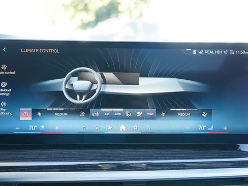 New 2026 BMW X7 xDrive40i w/ M Sport Package image 18