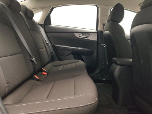 Used 2021 Kia Forte LXS FWD image 19