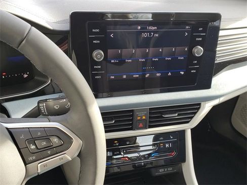 New 2026 Volkswagen Jetta SE image 11