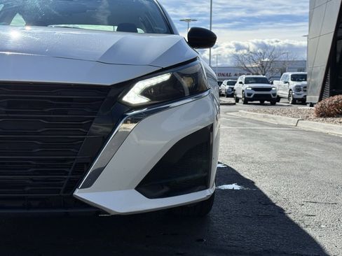 Used 2024 Nissan Altima 2.5 SV image 30