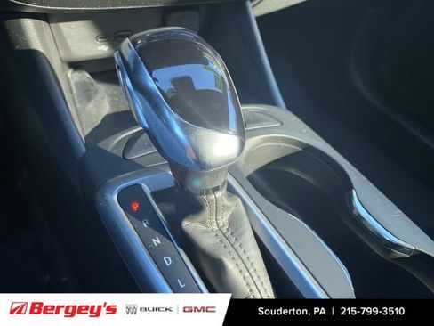 Certified 2024 Buick Envista Preferred w/ Convenience I Package image 19