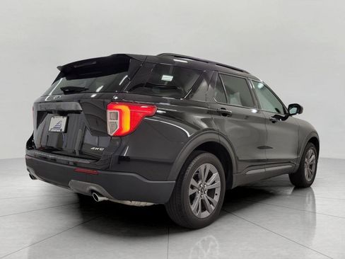 Used 2023 Ford Explorer XLT w/ Equipment Group 202A AWD/4WD image 20
