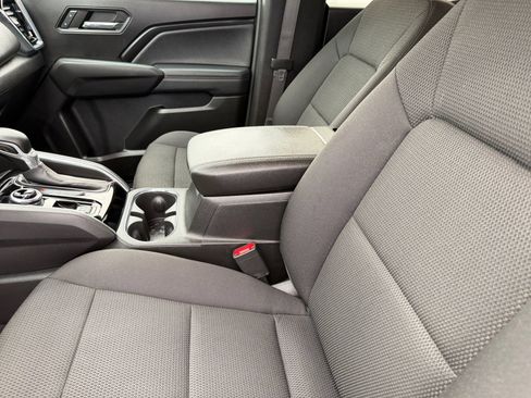 Used 2024 GMC Canyon Elevation w/ Convenience Package AWD/4WD image 21