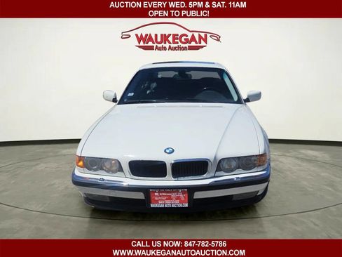 Used 2000 BMW 740iL RWD image 2