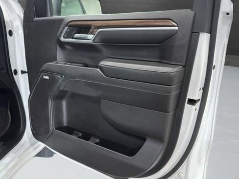 Used 2023 Chevrolet Silverado 1500 RST image 46