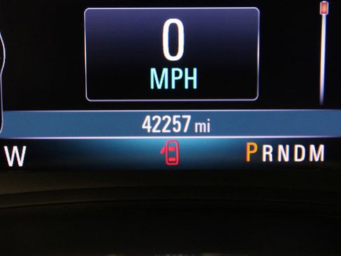 Used 2022 Buick Encore Preferred image 23