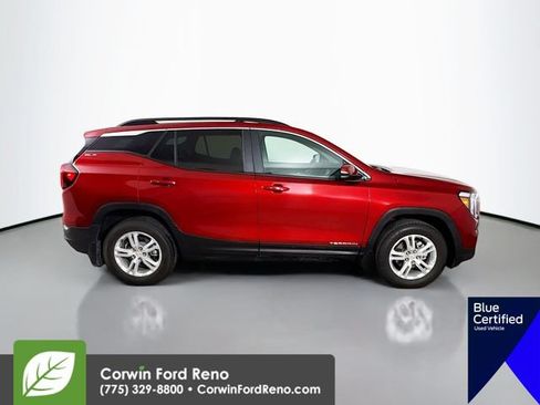 Used 2023 GMC Terrain SLE w/ Driver Convenience Package AWD/4WD image 11