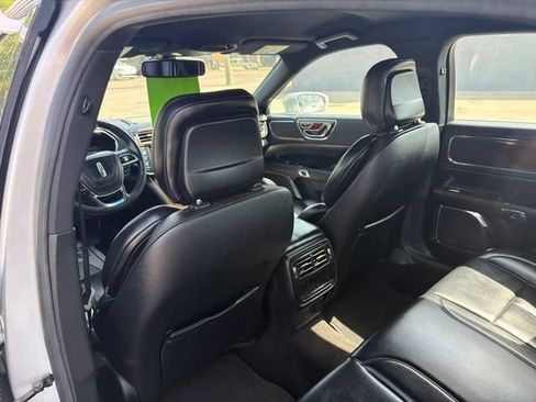 Used 2019 Lincoln Continental Premiere FWD image 17