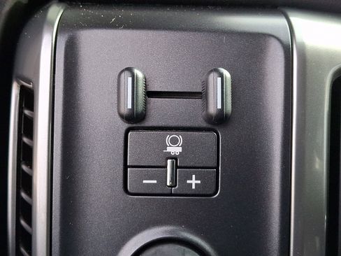 Used 2018 Chevrolet Silverado 1500 LT w/ All Star Edition image 26