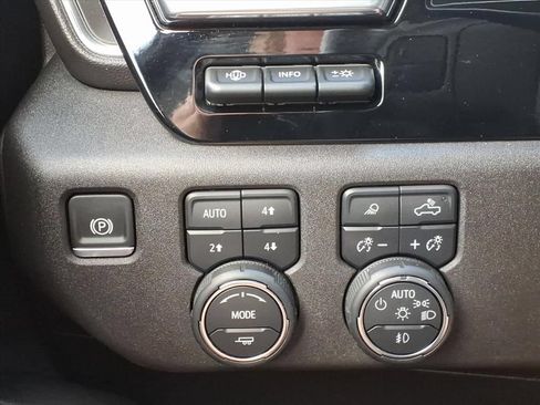 Used 2025 Chevrolet Silverado 2500 LTZ w/ LTZ Texas Edition AWD/4WD image 20